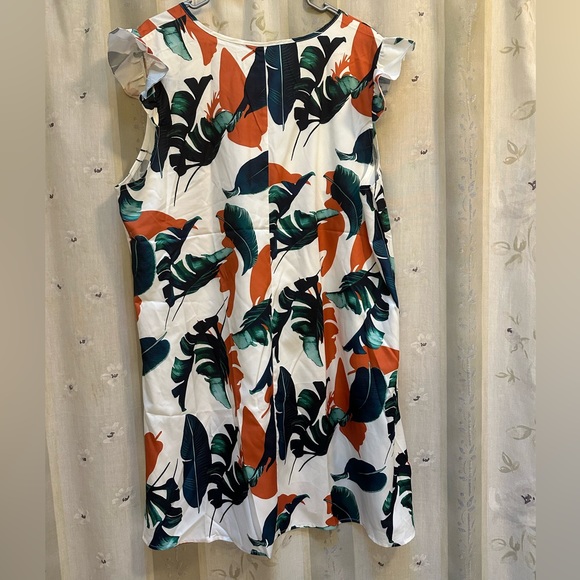 SHEIN VCAY Plus Tropical Print Ruffle Trim Dress - Picture 4 of 6